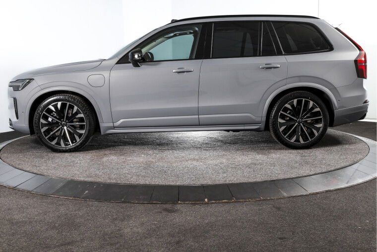 Volvo - XC90
