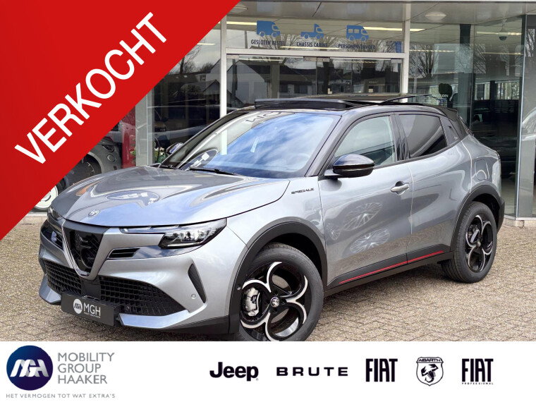 Foto van Alfa Romeo Junior 1.2 Turbo Hybrid Ibrida Speciale