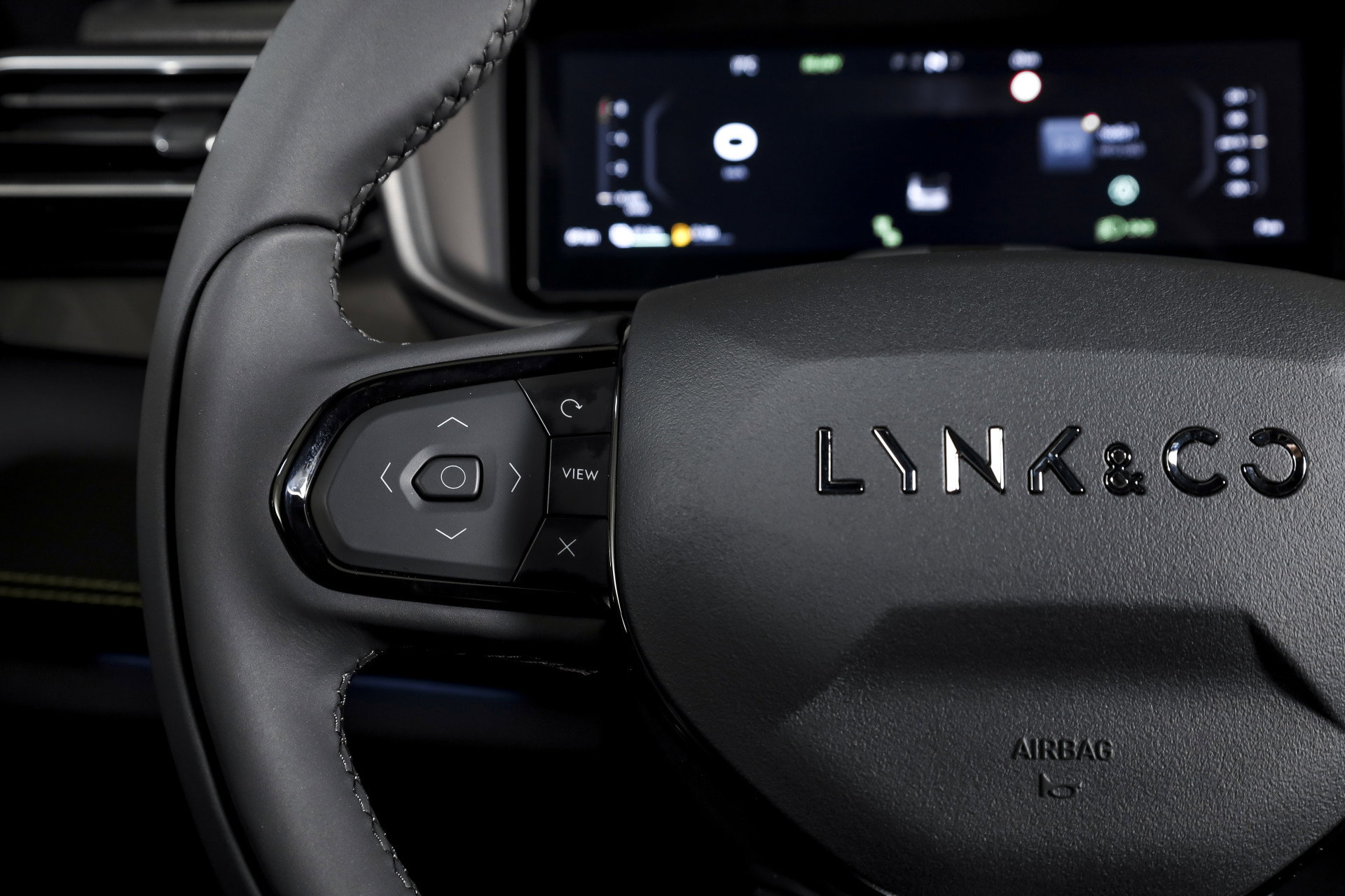 Lynk & Co - 01