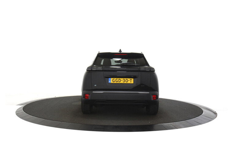 Peugeot e-2008 EV GT 54 kWh
