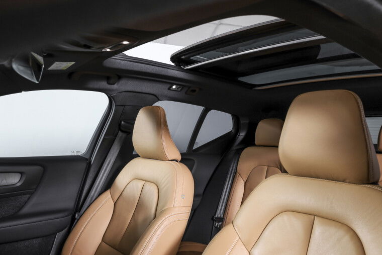 Volvo - XC40