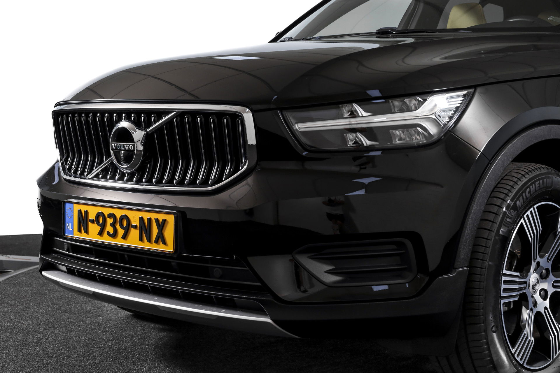 Volvo - XC40