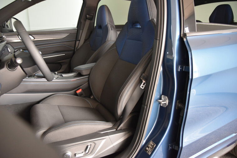 Lynk & Co - 01