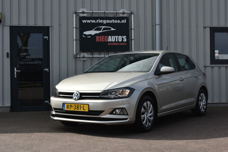 Foto van Volkswagen Polo 1.0 MPI Comfortline. 1e Eigenaar, Airco, Cruise, Trekhaak!!