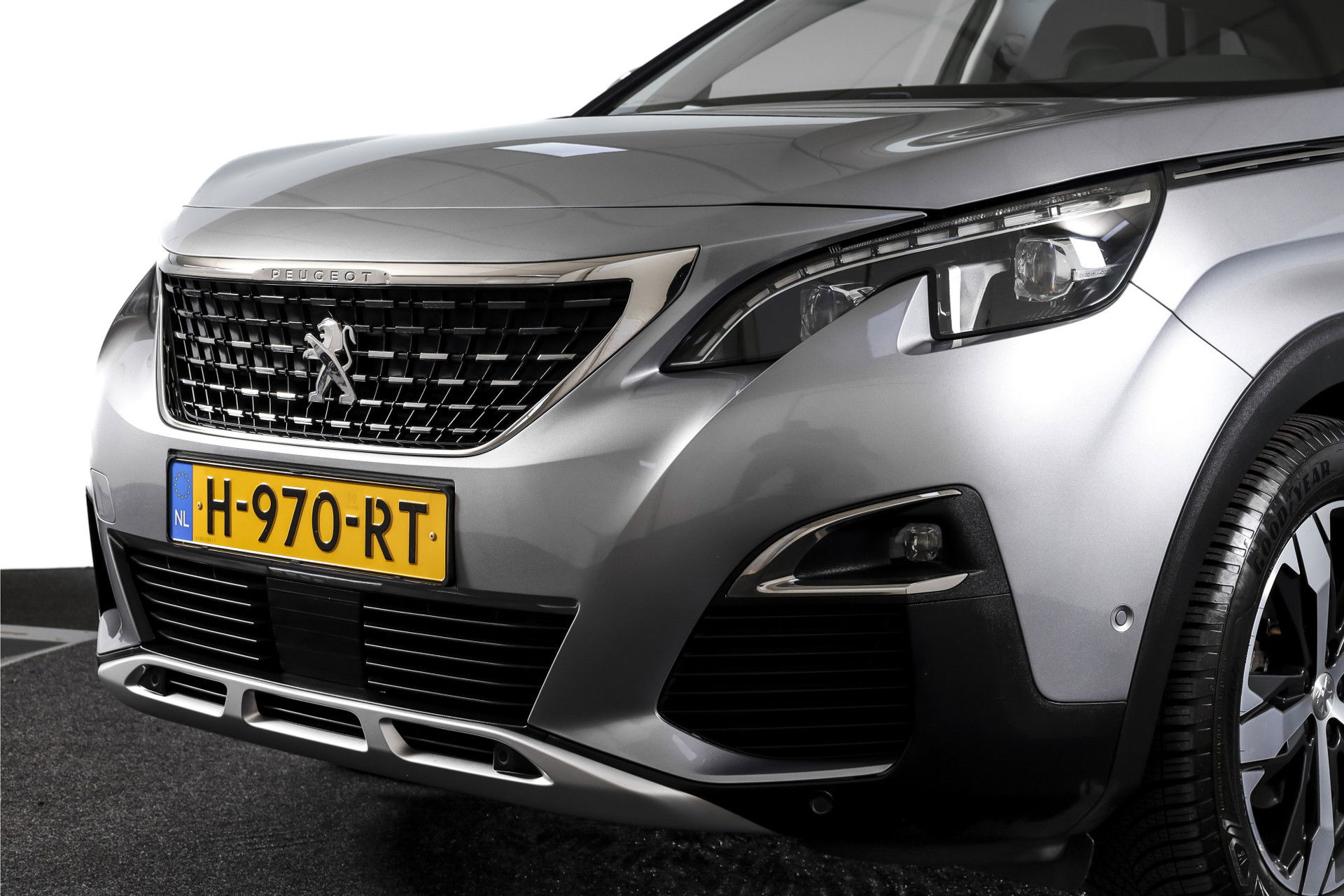 Peugeot - 3008