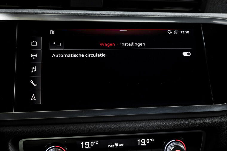 Audi - Q3