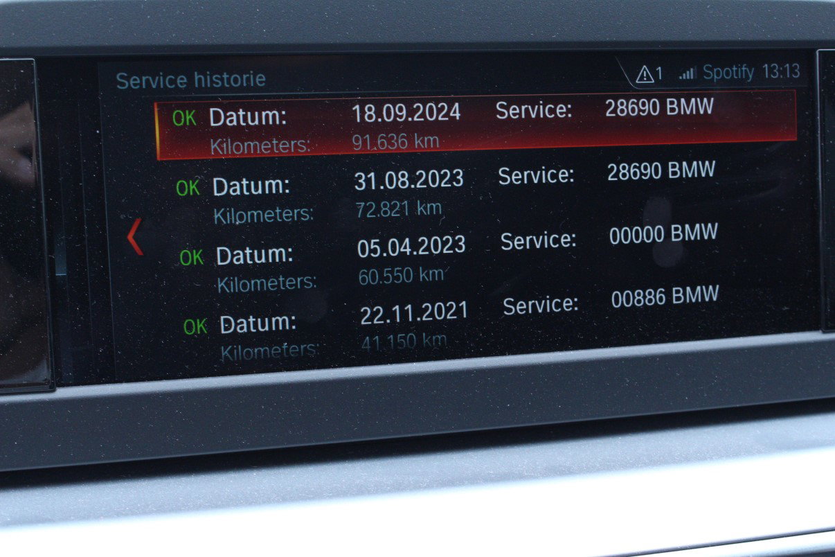 BMW Touring 520i Executive NAVI AVM LED STOELVW CAMERA LED '18 - foto 20
