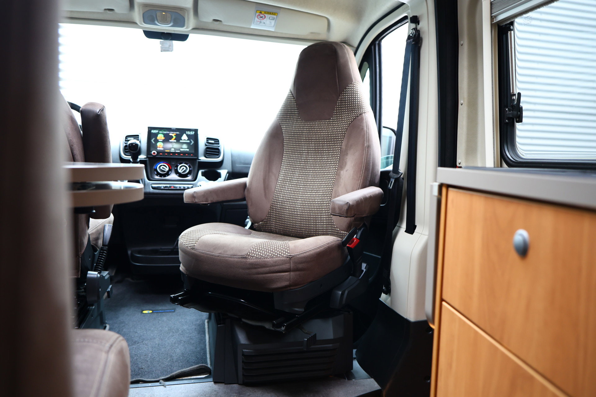 Pössl RoadCruiser 2023 160pk Automaat LUCHTVERING + Full Options D-Line - foto 30