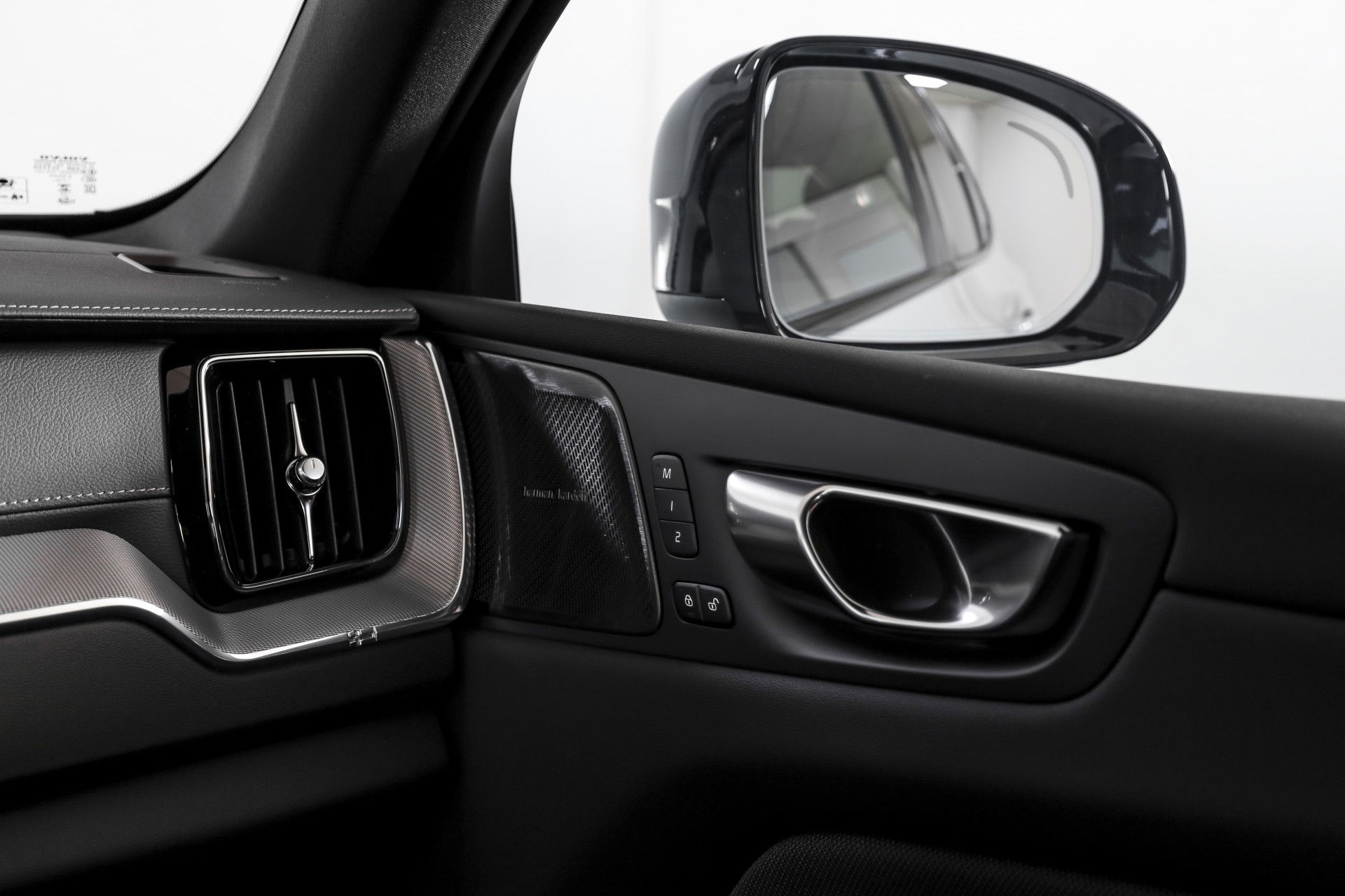 Volvo - XC60