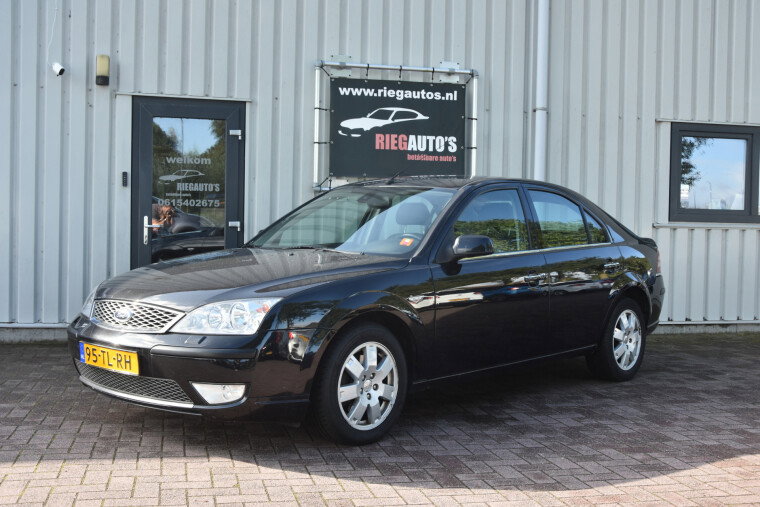 Foto van Ford Mondeo 2.0 TDCi Platinum. LMV, Cruise, Half leer, Goed onderhouden!!