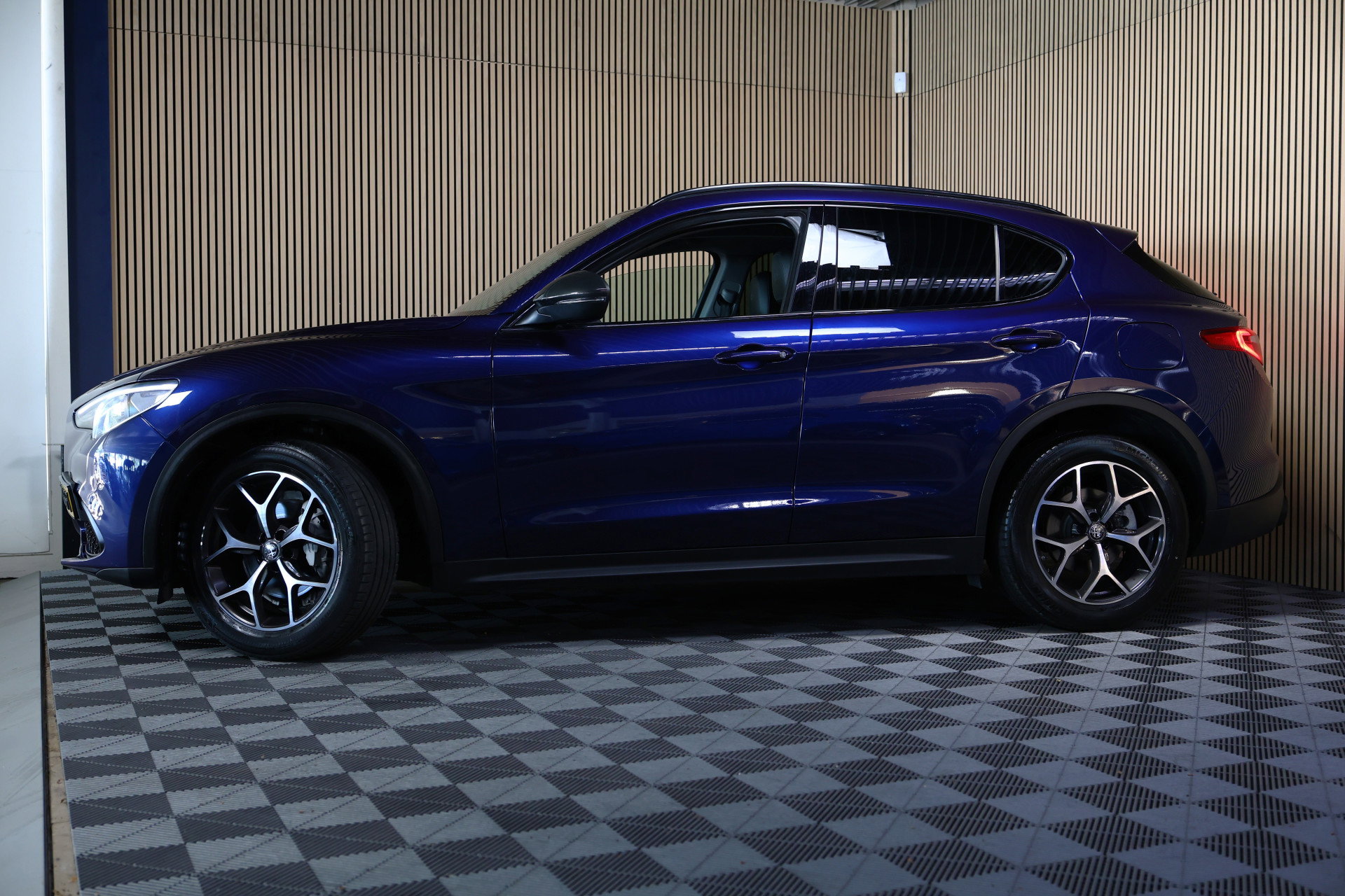 Alfa Romeo 2.0 T AWD Super 44000 km !! AVM MEMORY CAMERA NAVI AUTOM CLIMA DNA '19 - foto 12