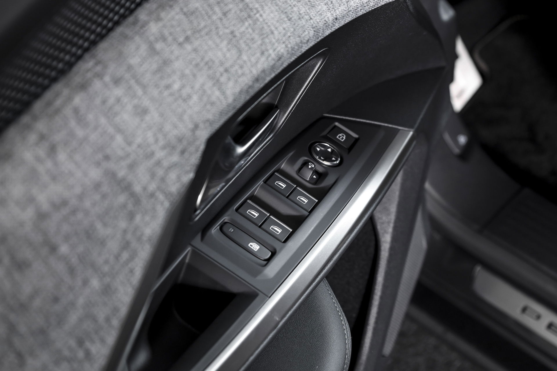 Peugeot - 3008