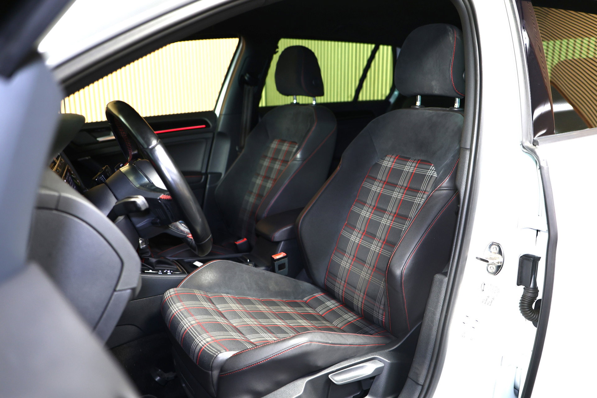 Volkswagen 2.0 TSI GTI Performance DSG NAVI CLIMA CRUISE MAXTONSTOELVW PARK ASS. STOELVW '14 - foto 13