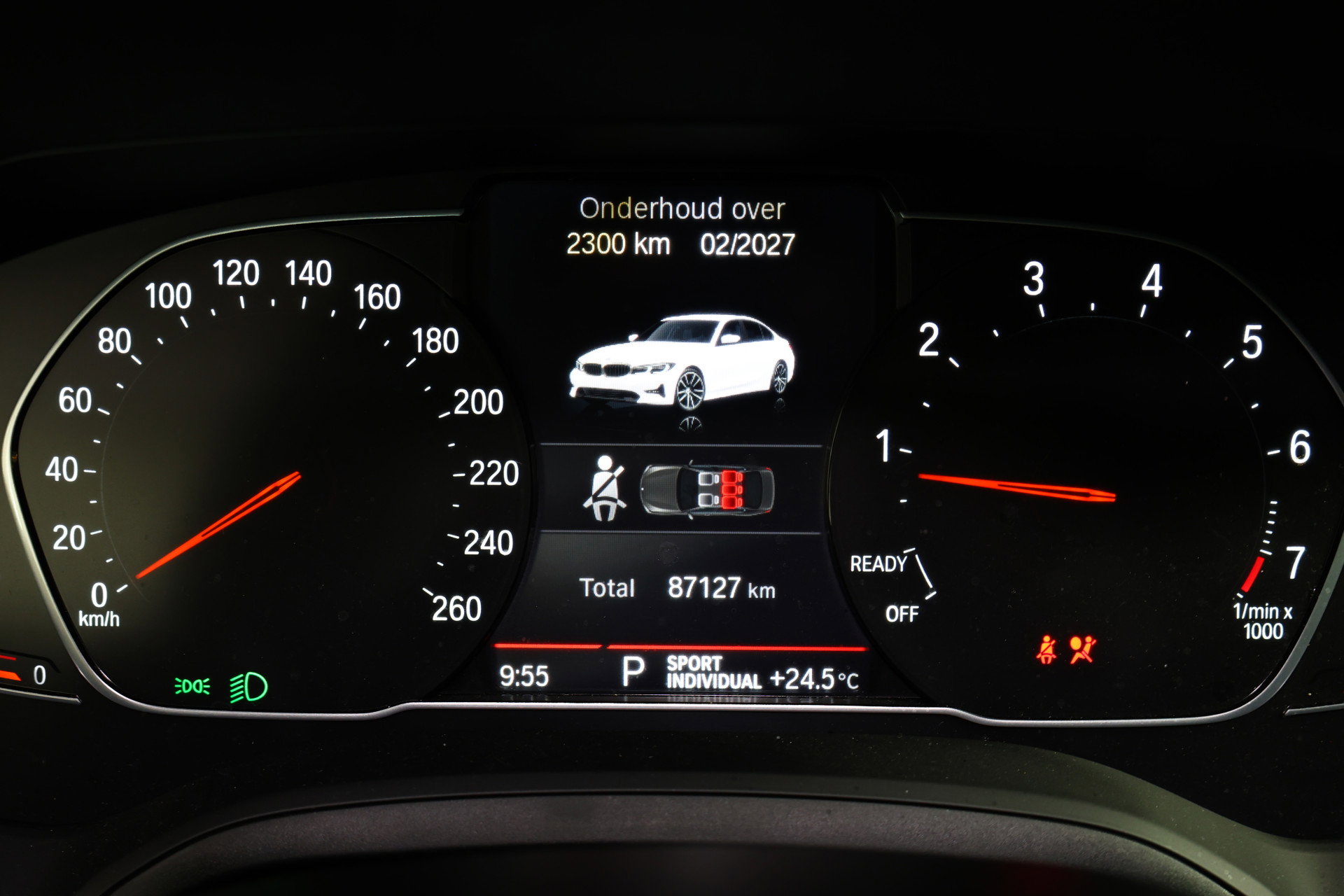 BMW 318i Business M SPORT Edition AVM SPORTLEDER NAVI CARPLAY VIRTUAL '21 - foto 18