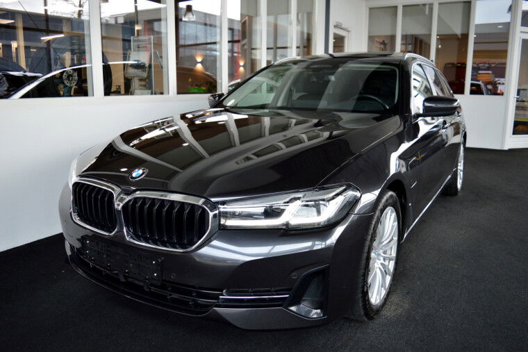 Foto van BMW 5 Serie Touring 530e Hybride Sport Line | Vol !