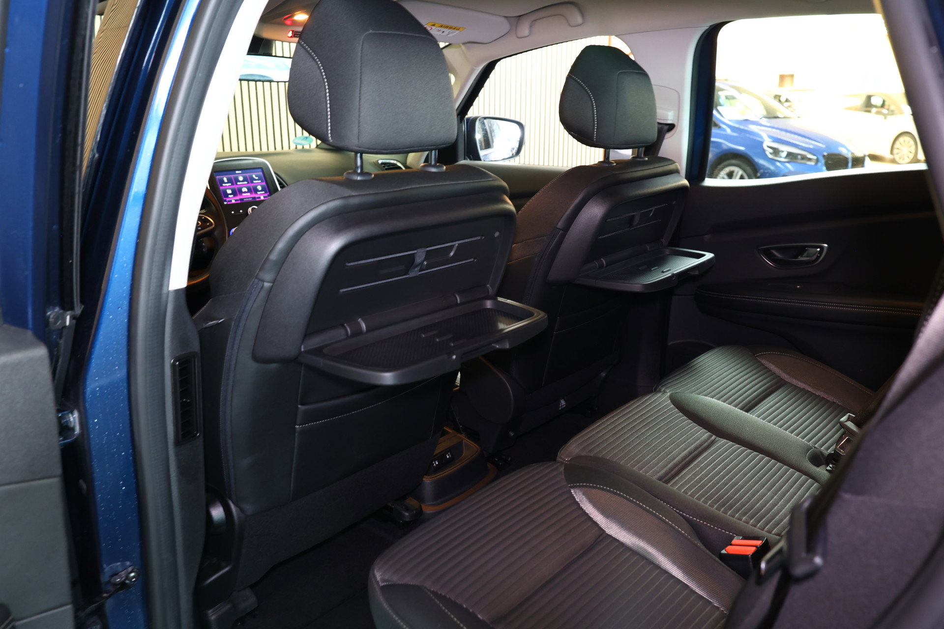 Renault 1.2 TCe Intens AVM LED NAVI CRUISE CLIMA KEYLESS PDC BT THAAK "17 - foto 32