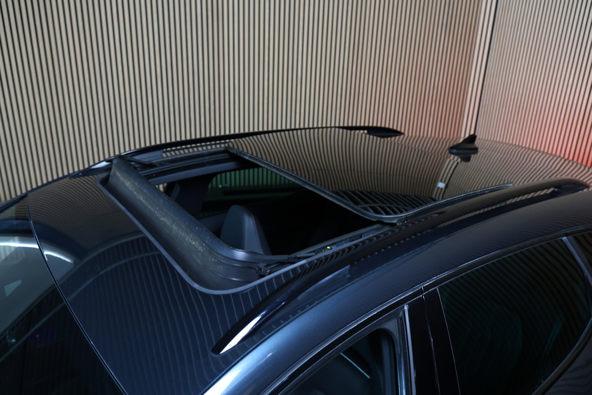 CUPRA 1.4 e-Hybrid Adrenaline AVM CARPLAY NAVI PANO MEMORY VIRTUAL CAMERA SFEER "23 - foto 5