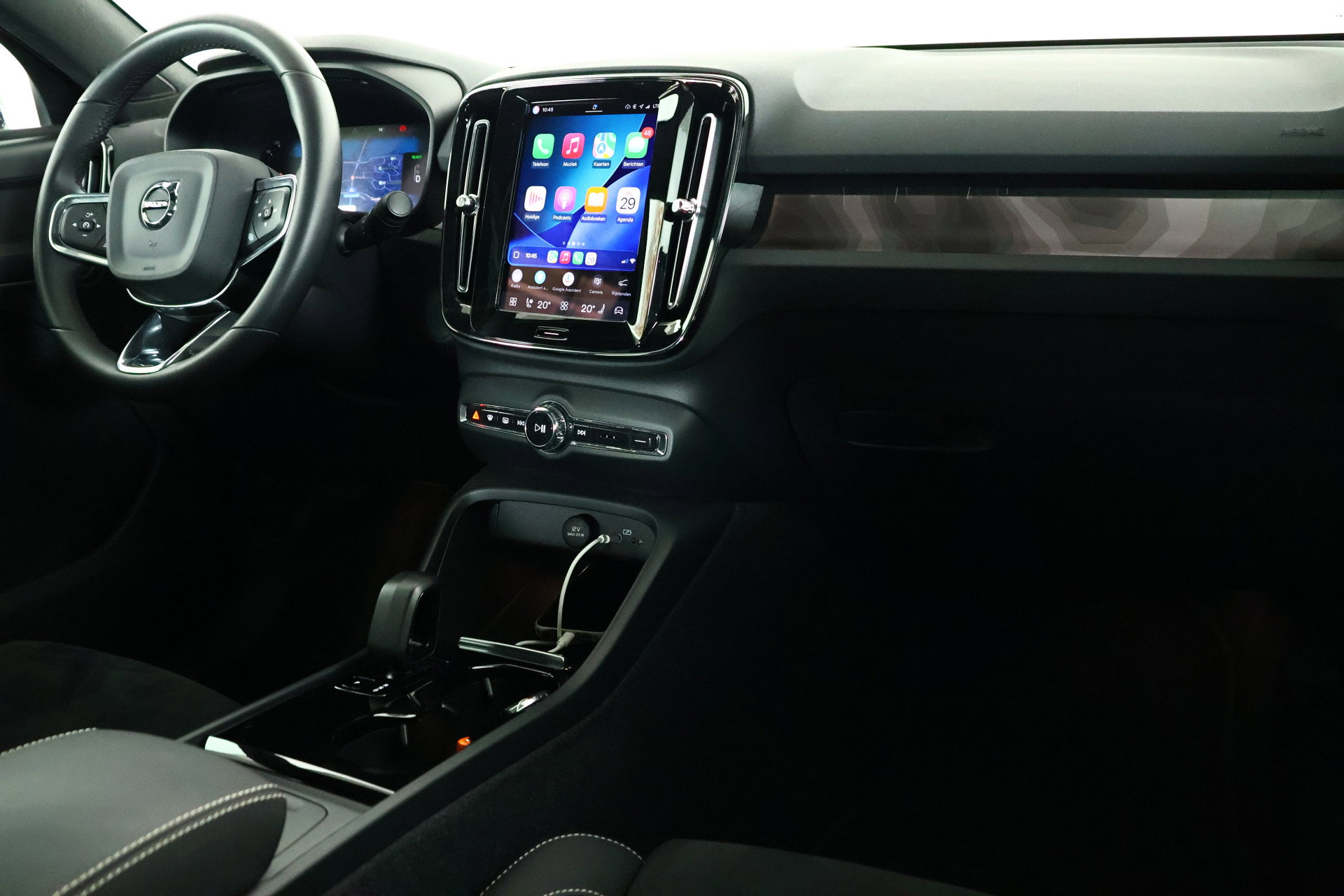 Volvo C40
