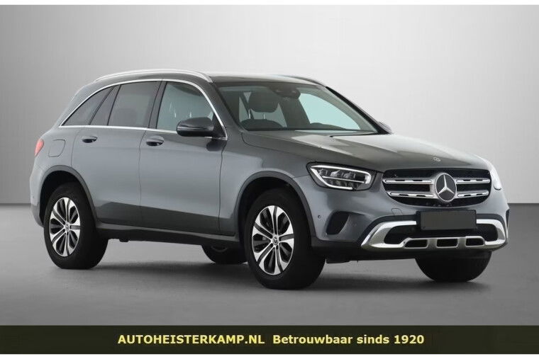 Mercedes-Benz GLC 300de 4MATIC Panoramadak Distronic Trekhaak Memory Pakket Camera