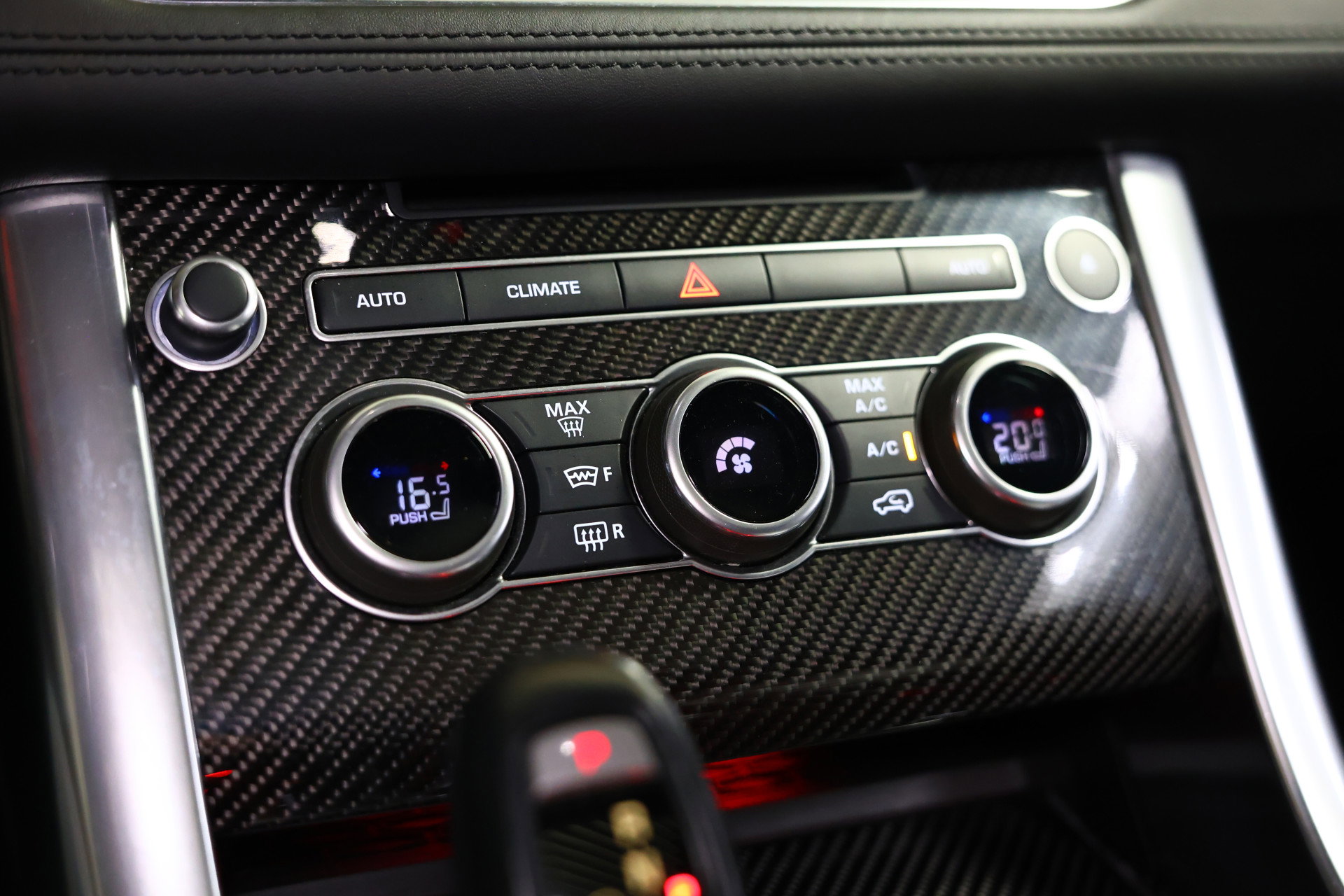 Land Rover 5.0 V8 Supercharged SVR Carbon Edition AVM Full Option! - foto 39