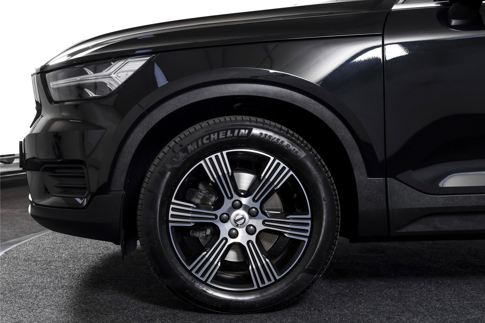 Volvo - XC40