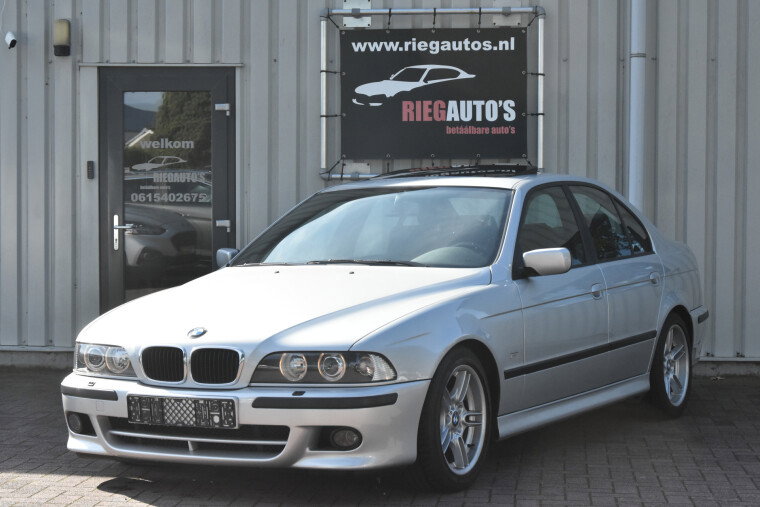 Foto van BMW 5 Serie 525d Automaat Special Executive. M-pakket, Leer, Cruise, Uniek!!