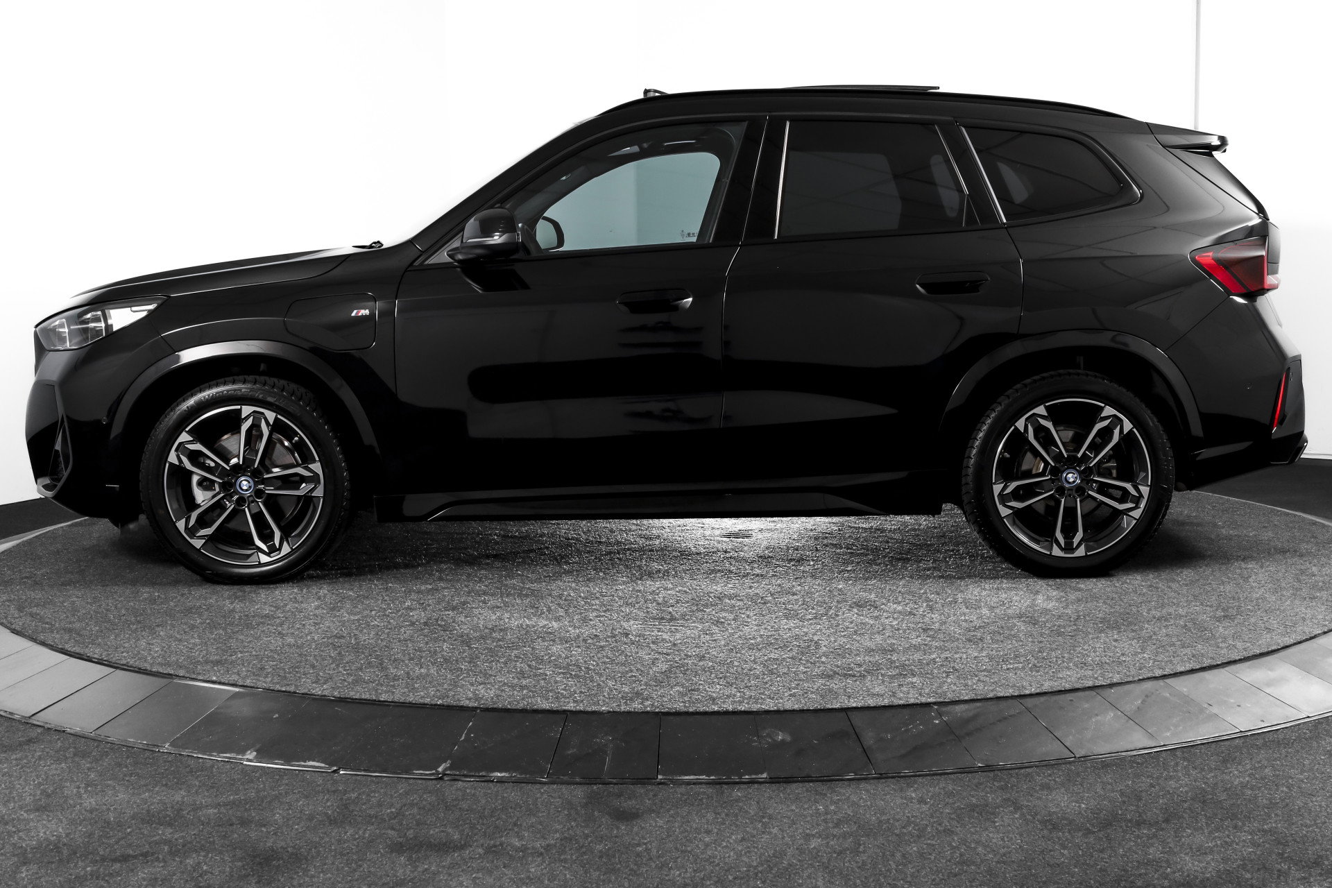 BMW - X1