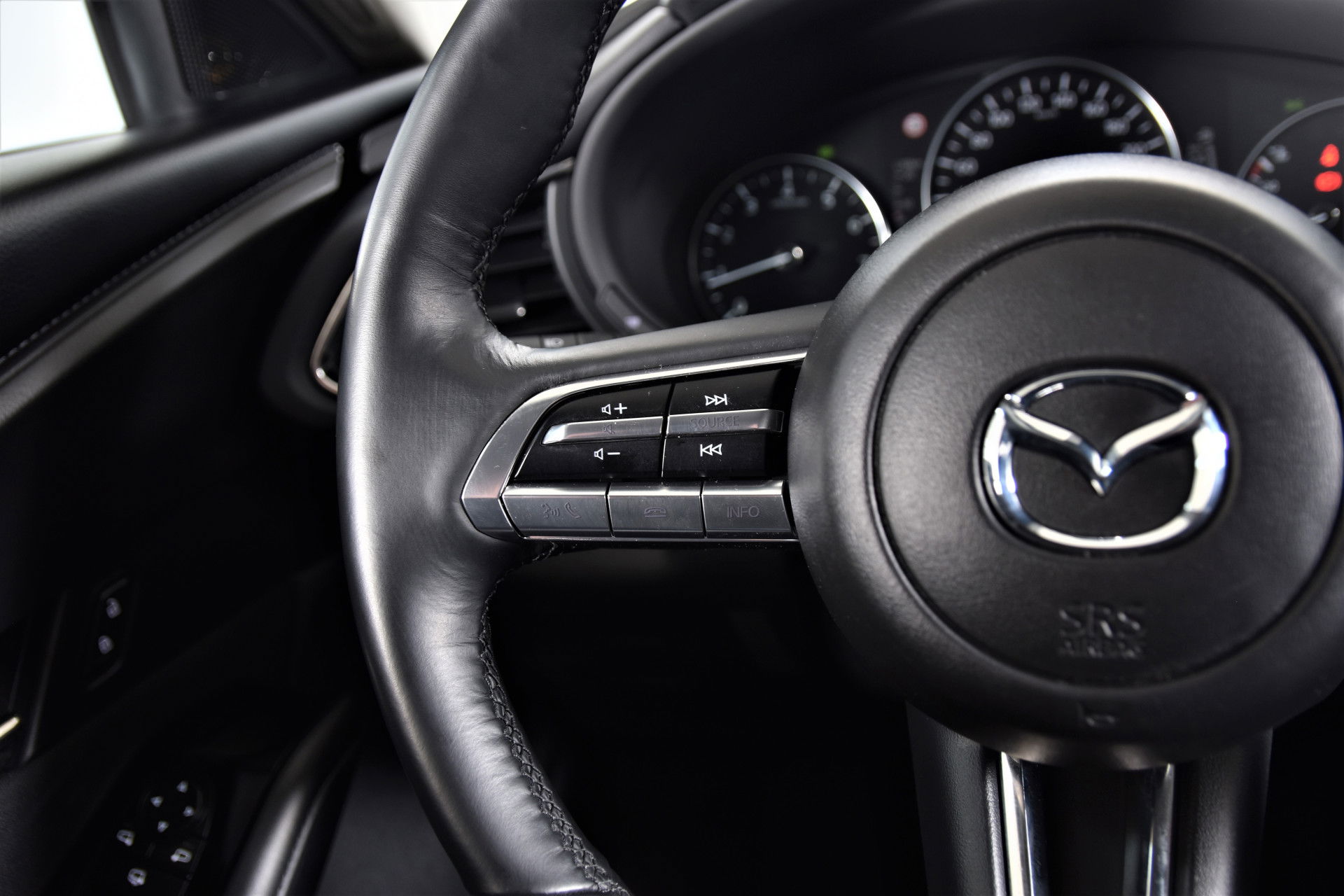 Mazda - CX-30