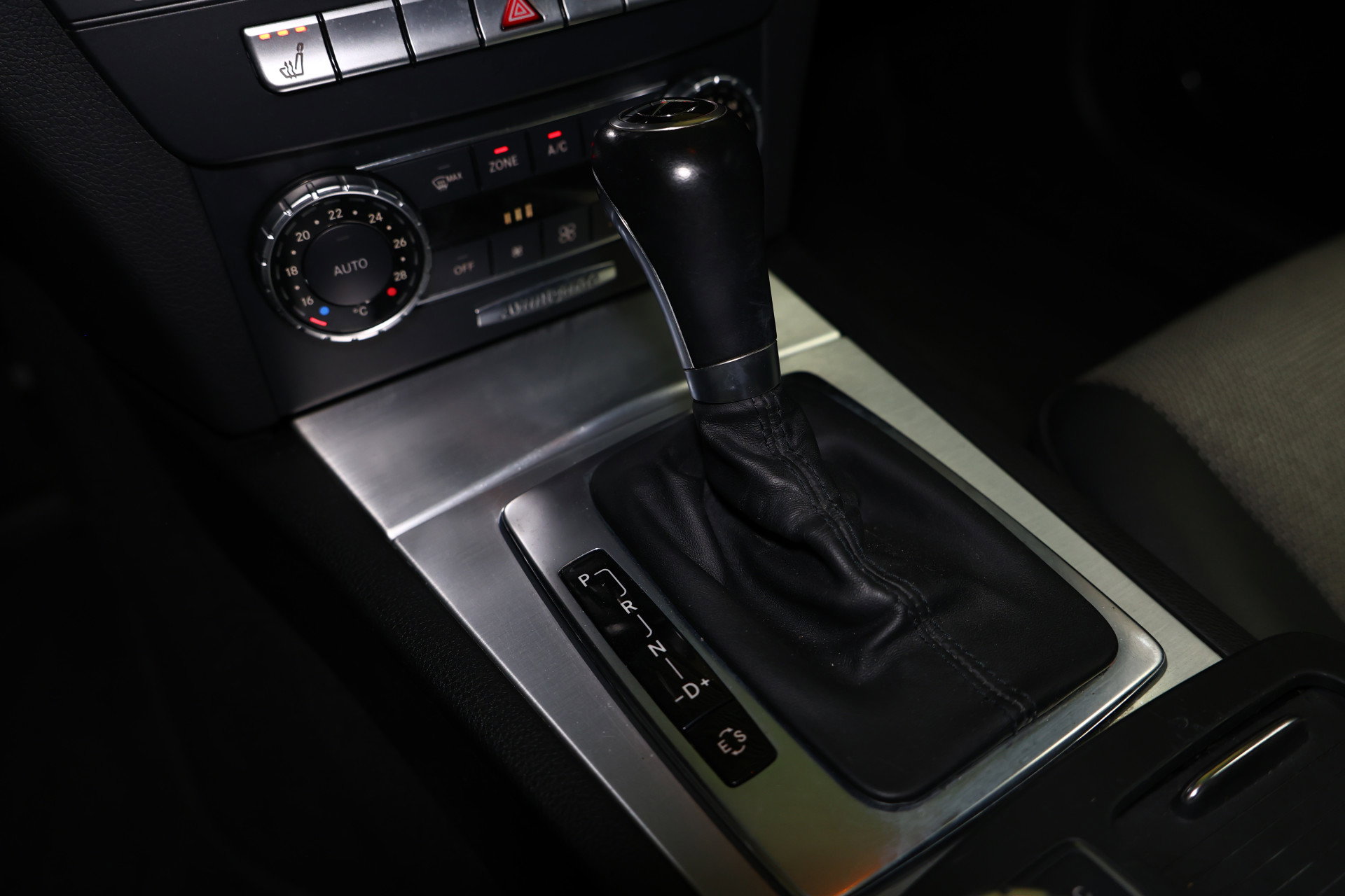 Mercedes-Benz 180 Edition Avantgarde AUTOMAAT PANO NAVI CLIMA STOELVW PDC BT "12 - foto 24