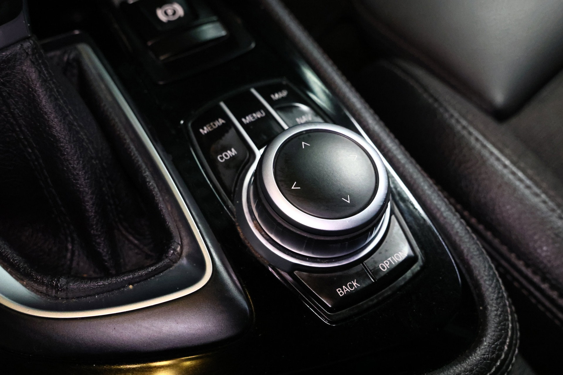 BMW Active Tourer 225xe M SPORT iPerform PLUGIN AUTOM PANO NAVI "20 - foto 32