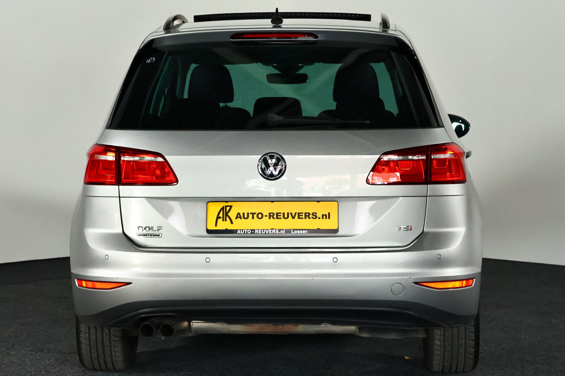 Volkswagen Golf SportsVan
