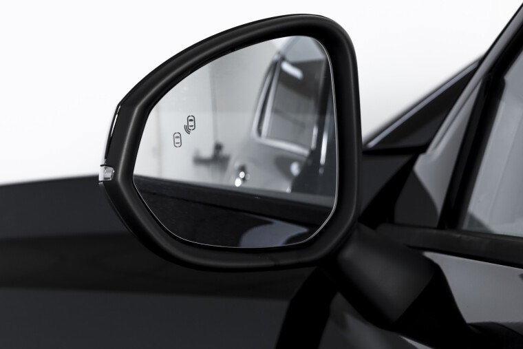 Lynk & Co - 01