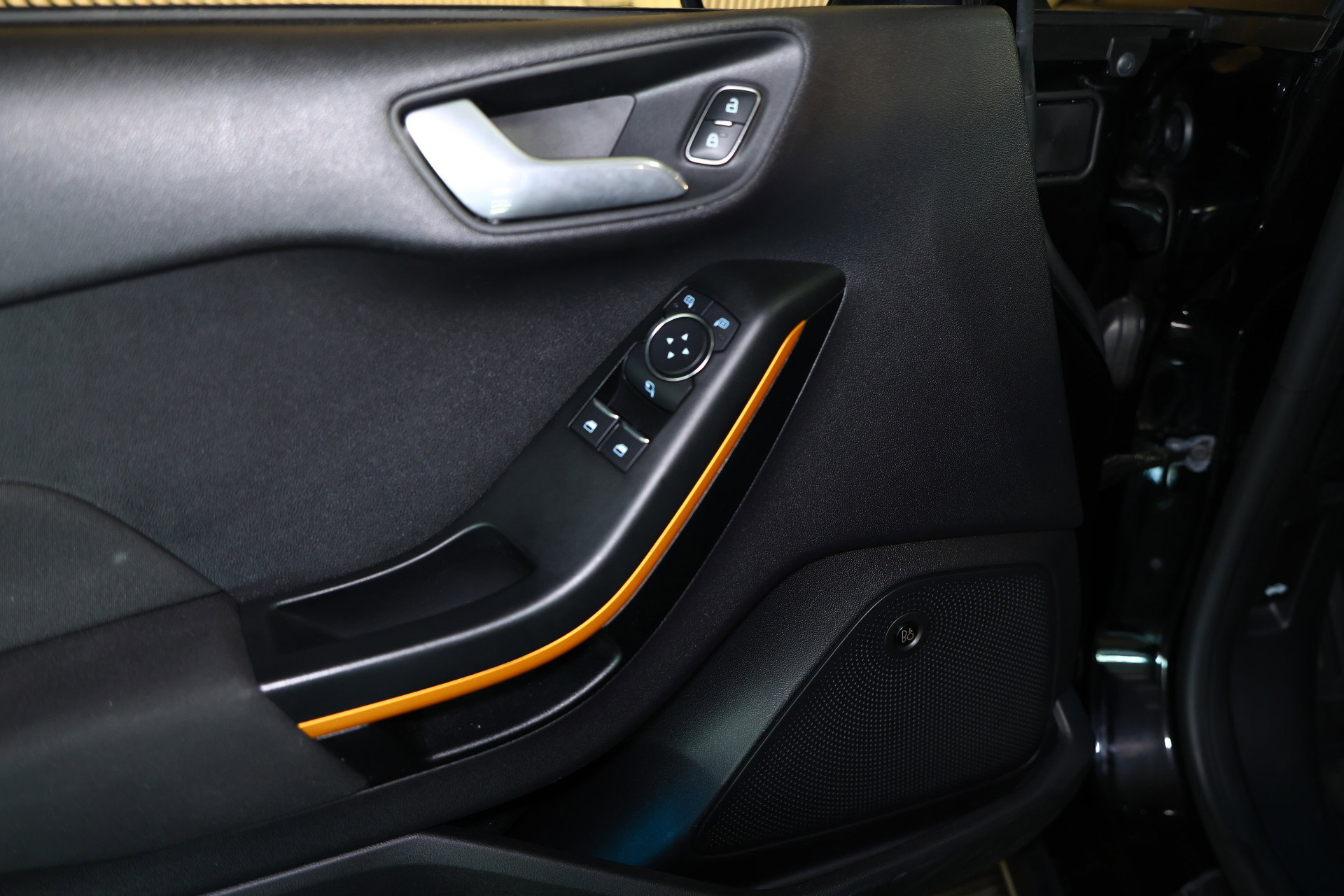 Ford 1.0 EcoBoost Titanium X AUTOM B&O NAVI CLIMA PDC LANE STOEL+STUUR VW "20 + - foto 13