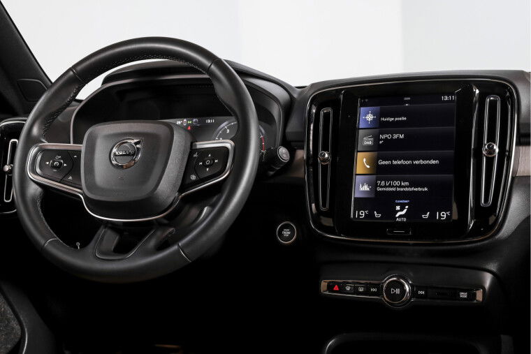 Volvo - XC40