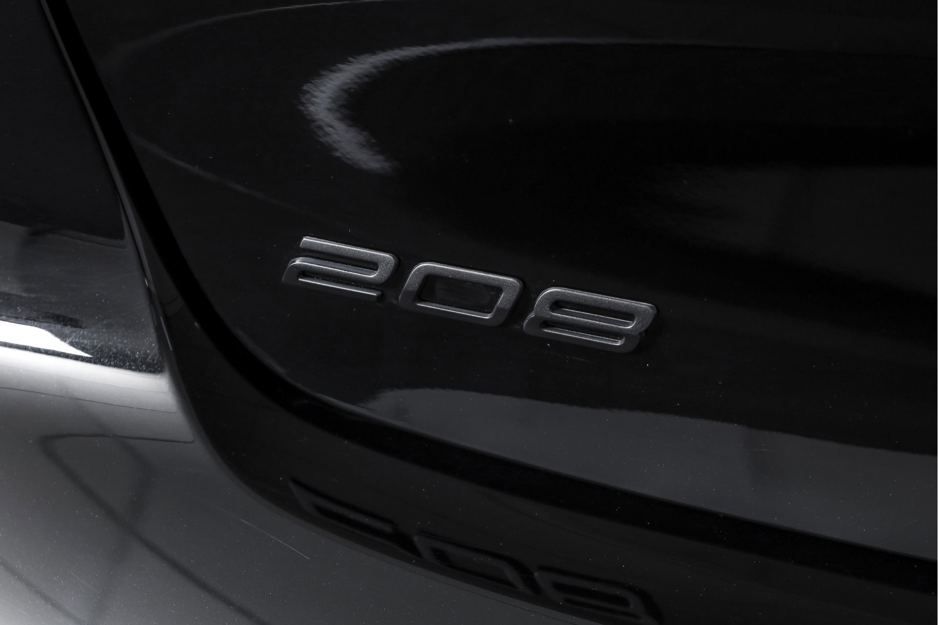 Peugeot - 208