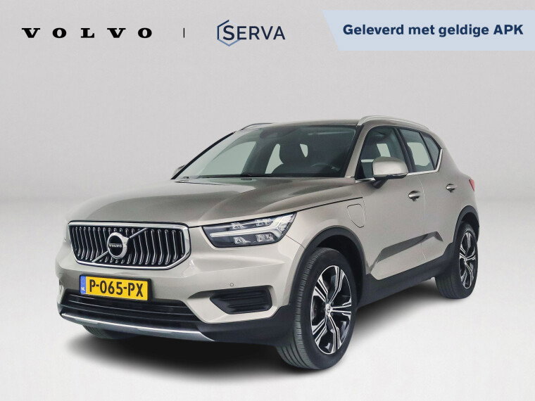 Foto van Volvo XC40 T4 Recharge Inscription | Parkeercamera | Stoel- en Stuurverwarming | Trekhaak