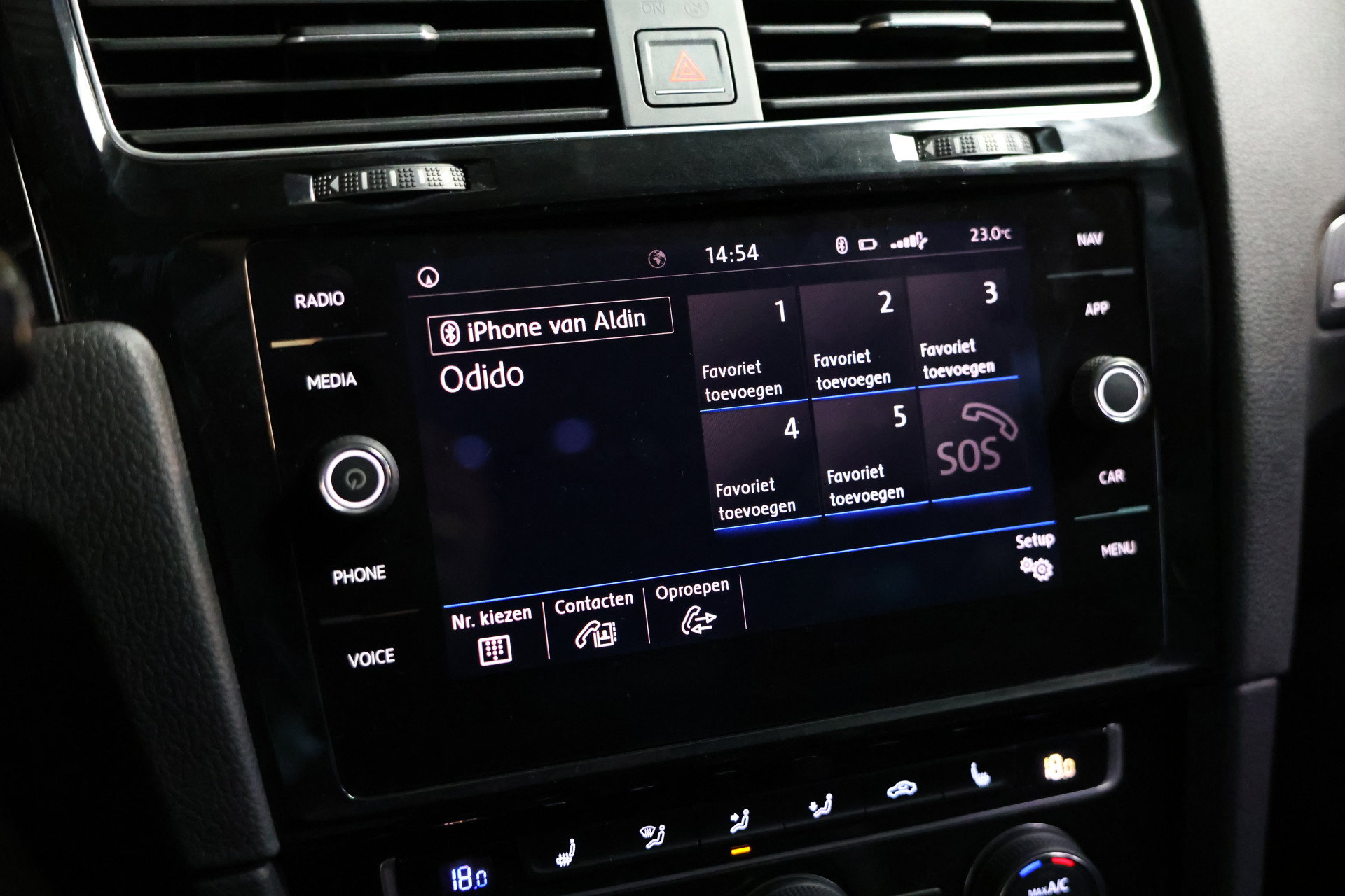 Volkswagen 1.5 TSI Highline Business R DSG NAVI DYNAUDIO ACC CLIMA STOELVW LED '17 - foto 17