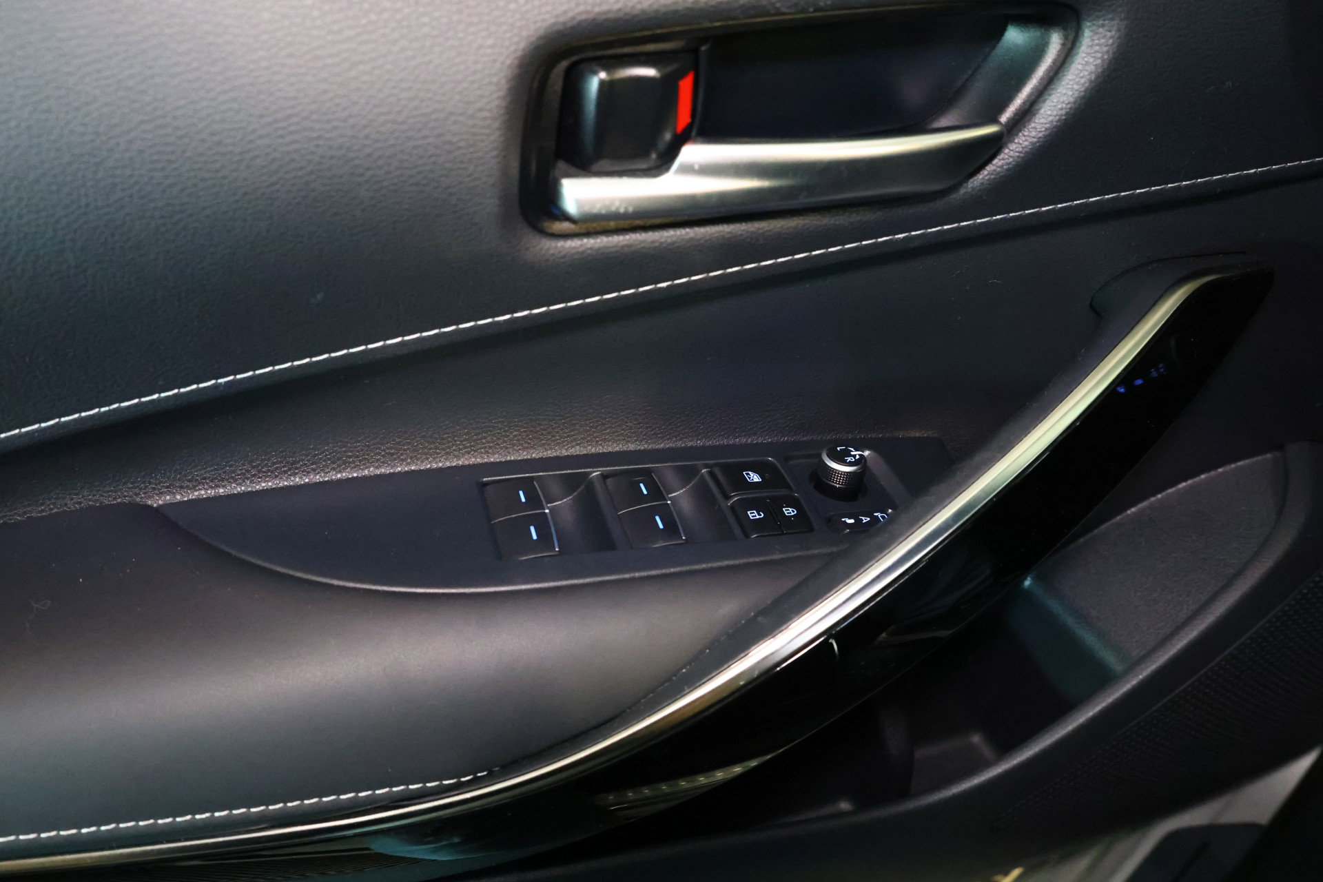 Toyota 2.0 Hybrid Business GR-Sport AVM NAVI CARPLAY CAMERA LANE '22 - foto 11