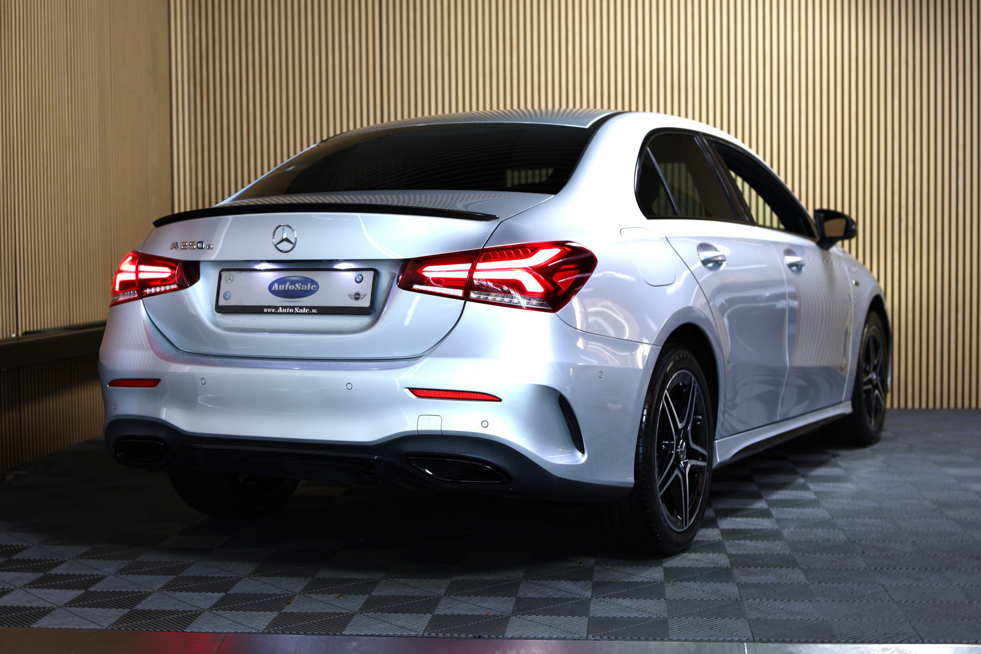 Mercedes-Benz 250 e Business AMG VIRTUAL NAVI CLIMA KEYLSS START SFEER CAMERA '20 - foto 3