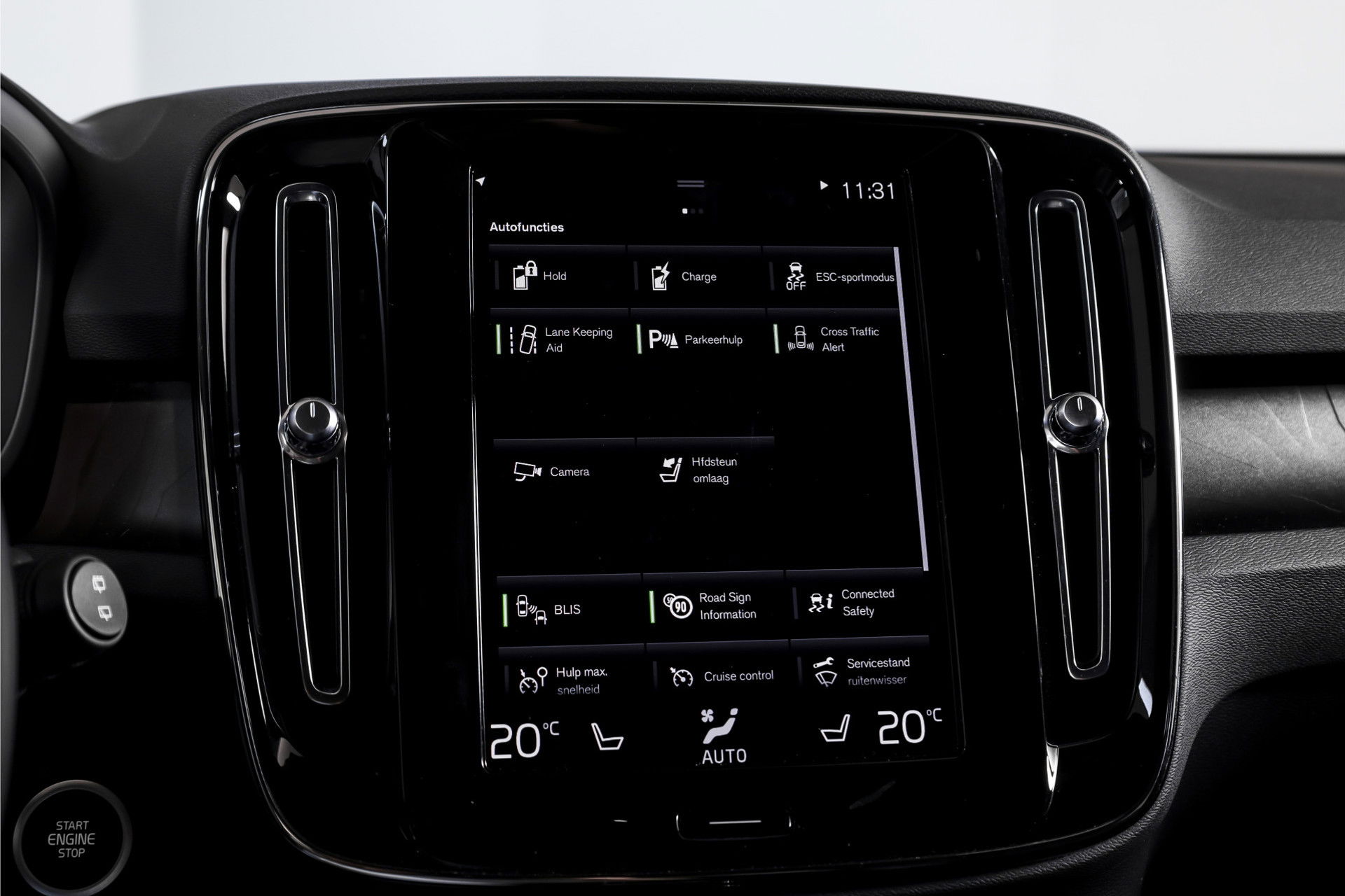 Volvo - XC40