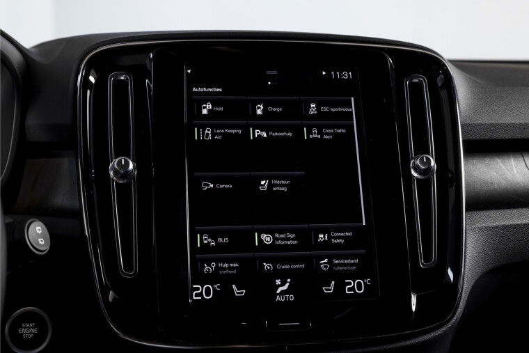 Volvo - XC40