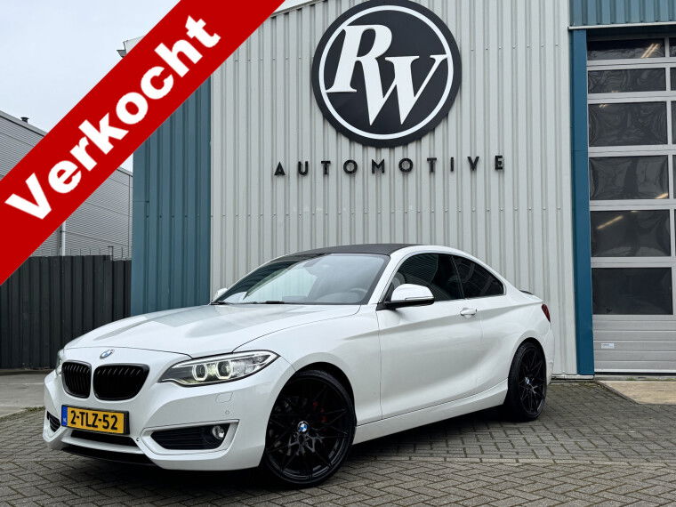 Foto van BMW 2 Serie Coupé 220d High Executive