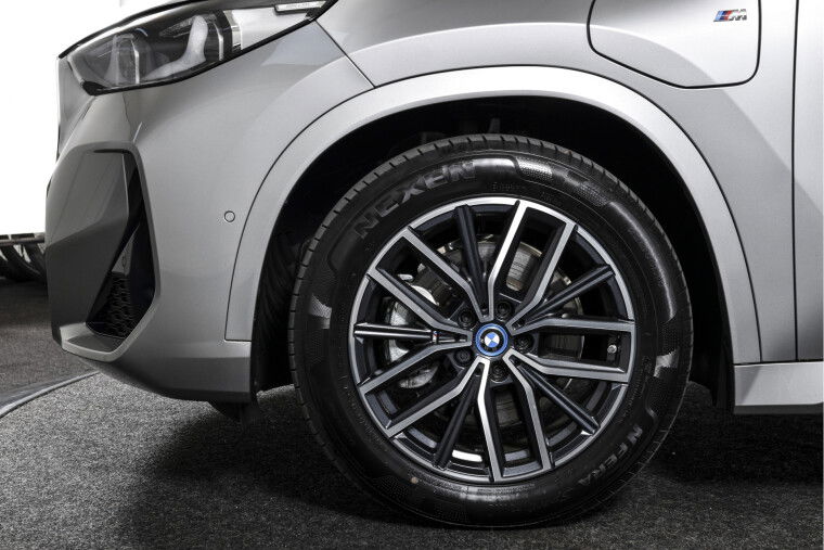 BMW - X1