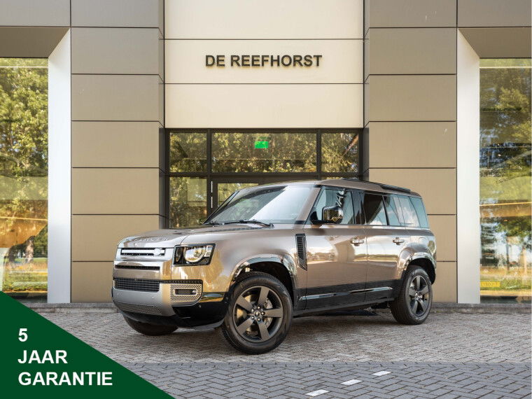 Foto van Land Rover Defender 110 P300e 110 X-Dynamic SE
