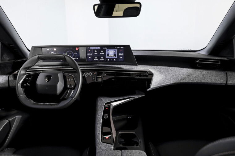 Peugeot - 5008