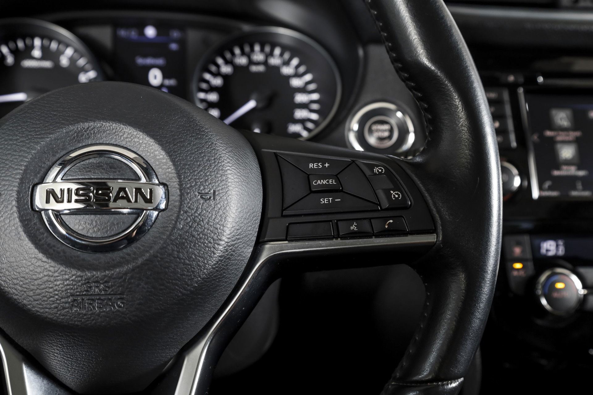 Nissan - QASHQAI
