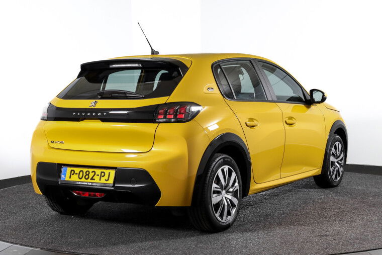 Peugeot - e-208