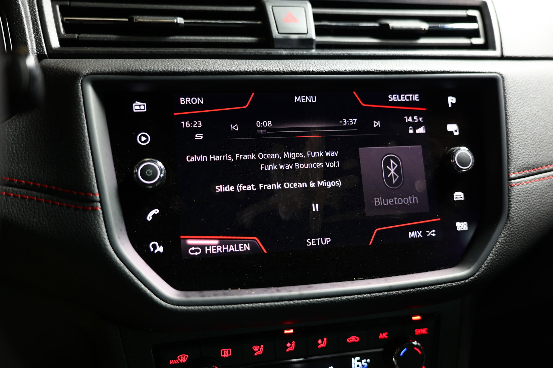 SEAT 1.0 TSI FR NAVI CLIMA CRUISE SFEER BEATS PDC LED CAMERA BT NFC SDP '19 - foto 21