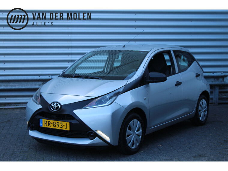Foto van Toyota Aygo 1.0 VVT-i 70pk x-fun NL-Auto NAP 16321km