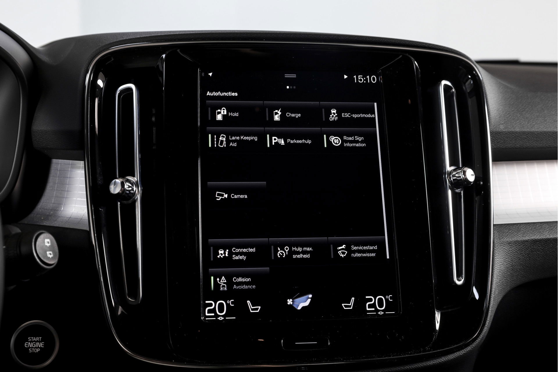 Volvo - XC40